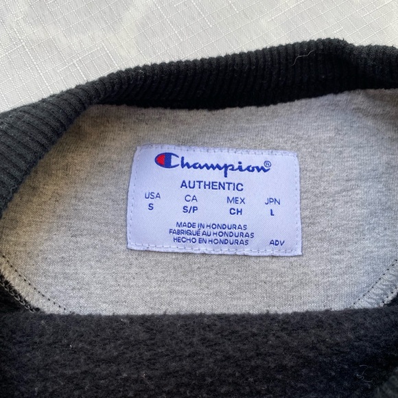CROPPED CHAMPION CREWNECK - Picture 3 of 3